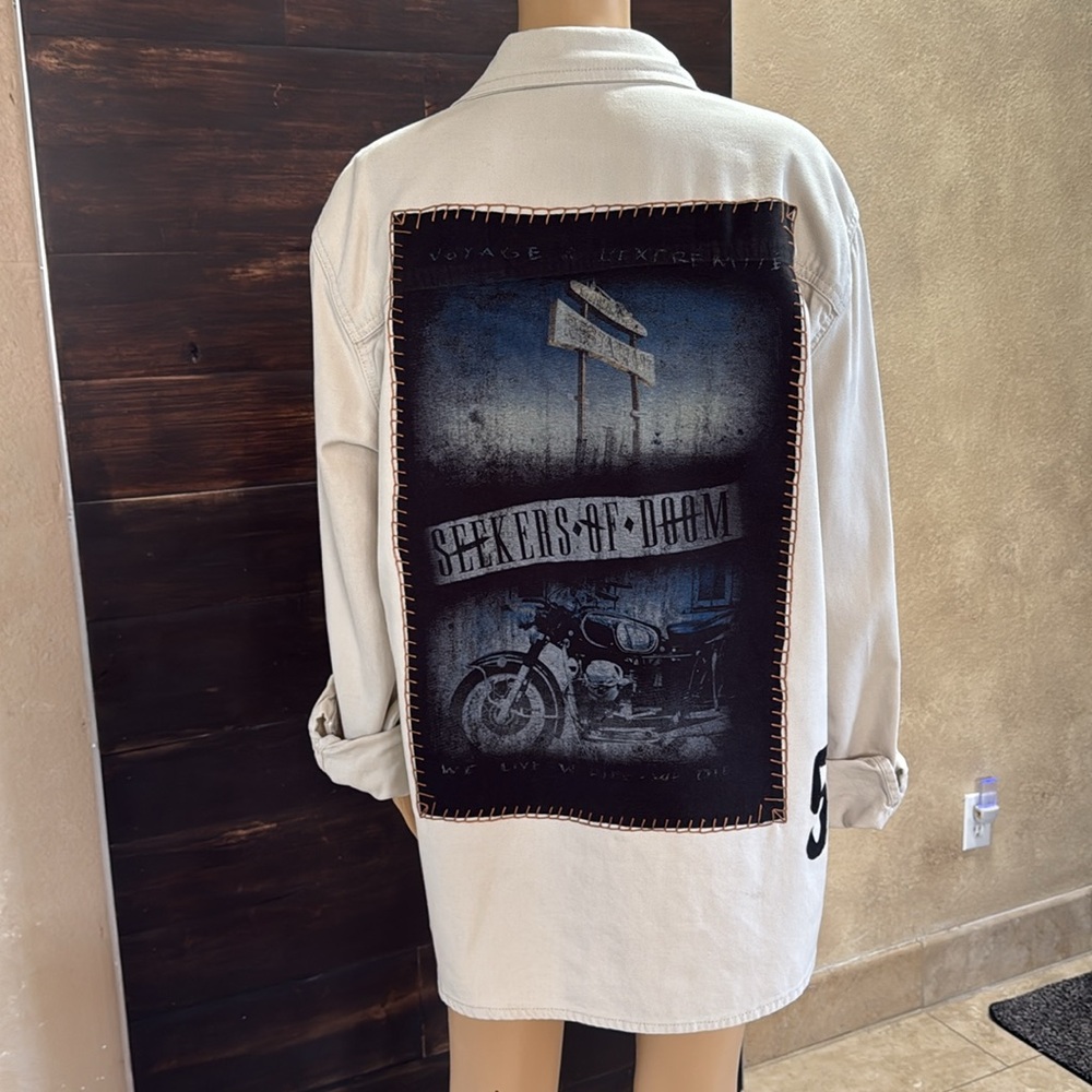 Seekers Of Doom Tan Shacket Size XL